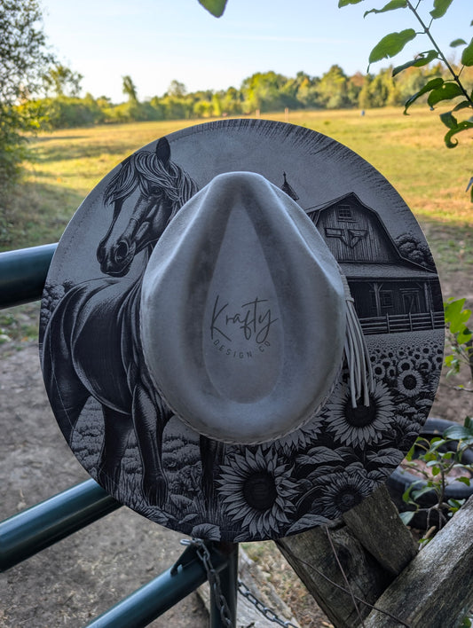 Horse and barn Vegan Suede Rancher in Grey