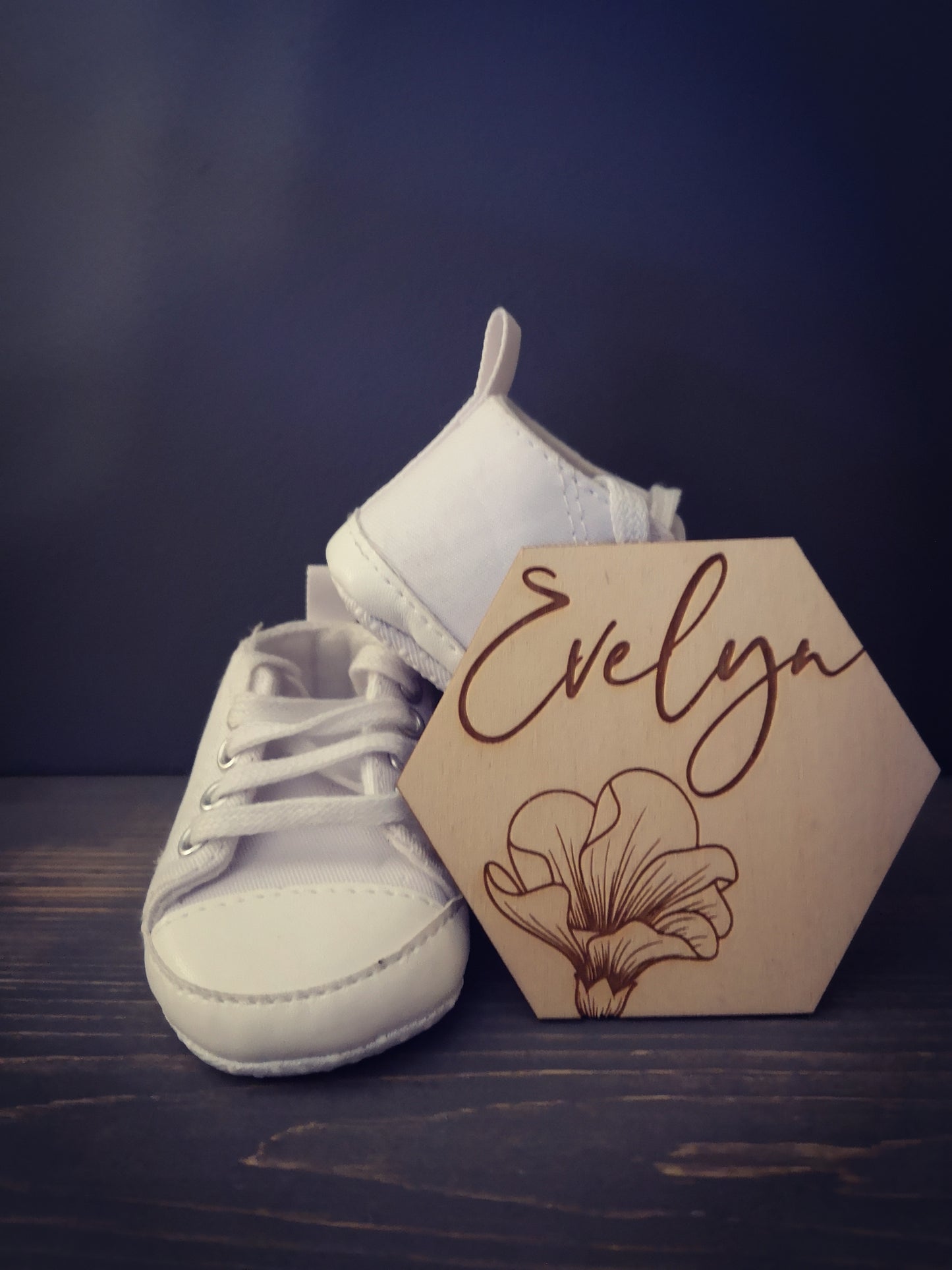 Personalized name disc, newborn photo prop, floral design