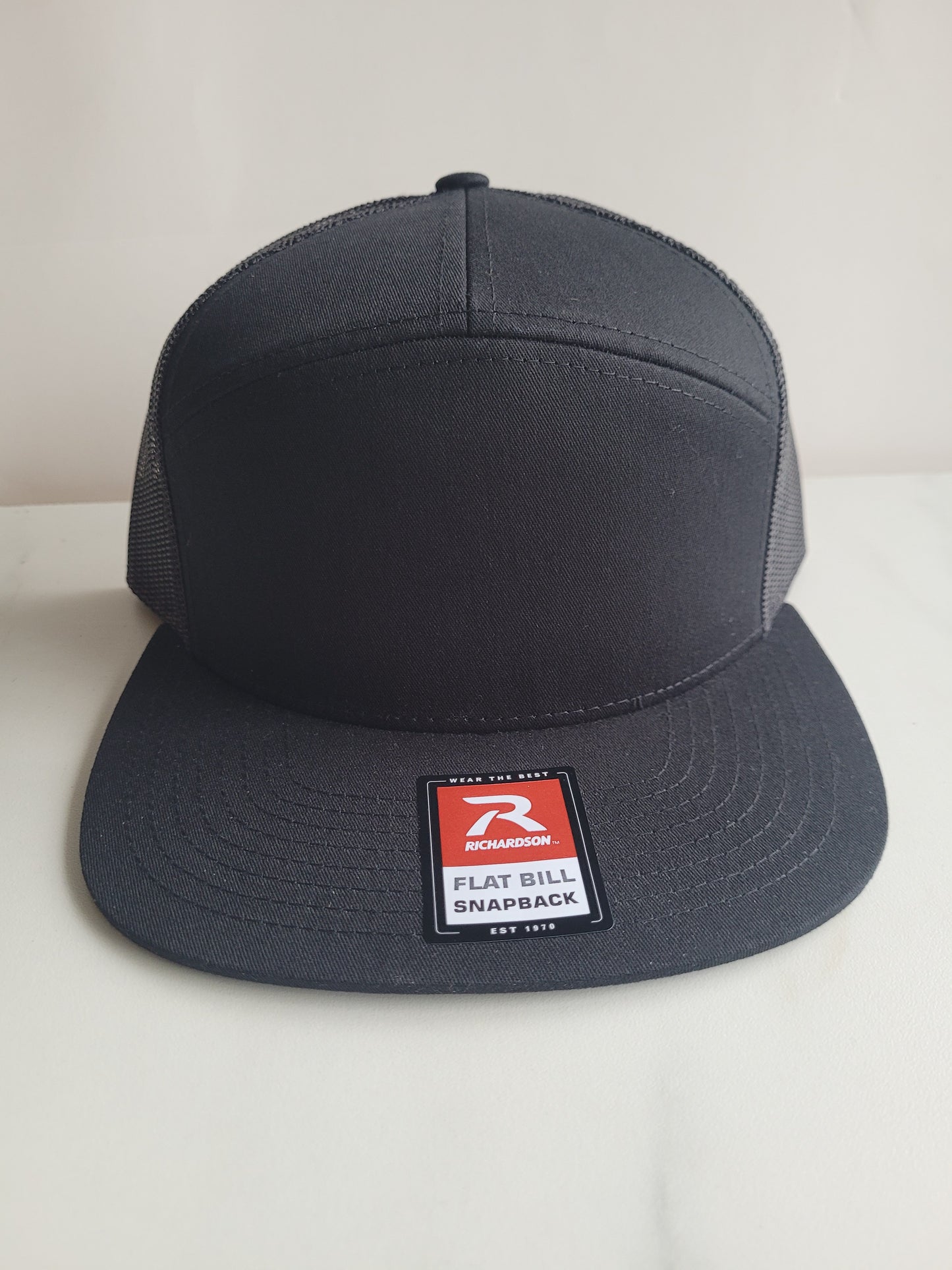 Flat bill black Richardson hat