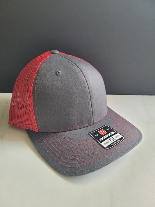 Grey/red Richardson hats